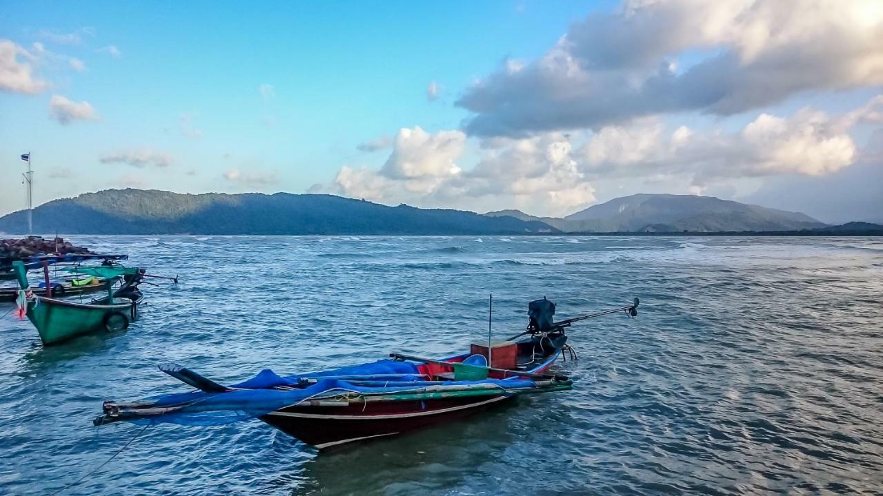 Khanom Sea Breeze apartment Buitenkant foto